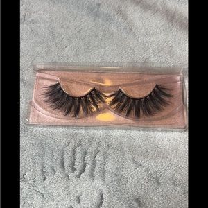 Mink lashes